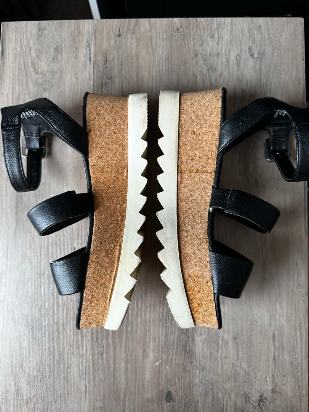 Steve Madden black leather platform sandals